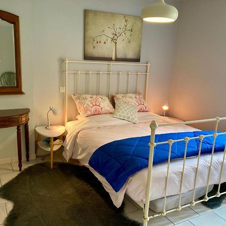 3 Star Surdespine Historic 4 Chateaux Lastours Air Conditioned Екстериор снимка