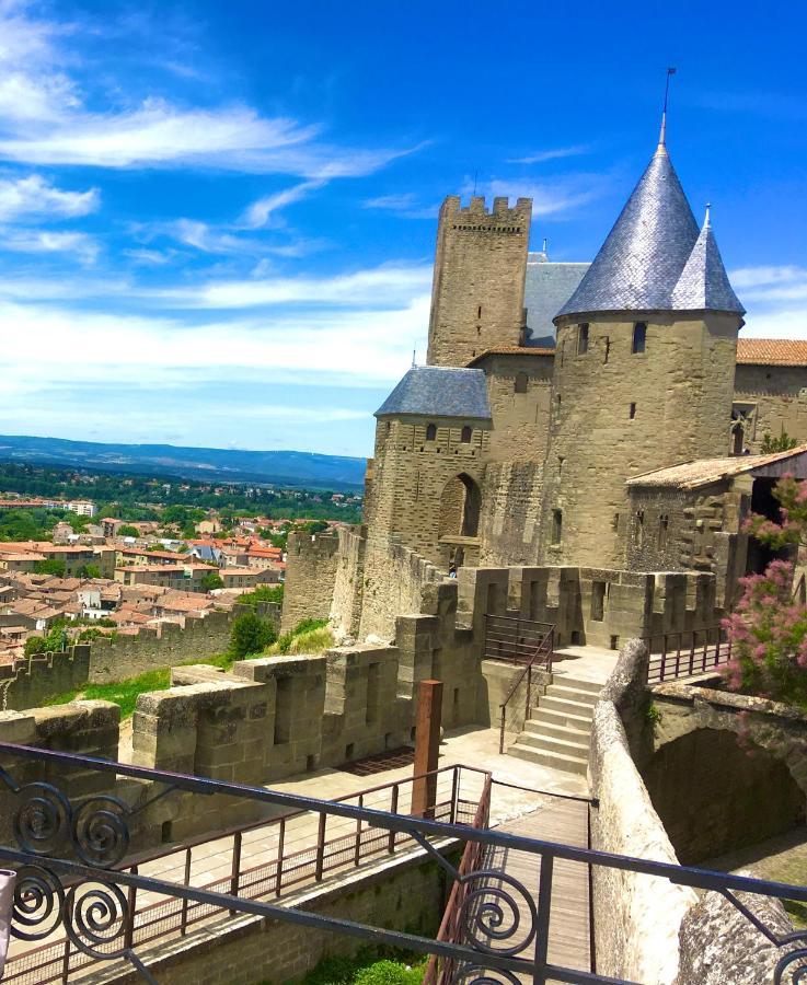 3 Star Surdespine Historic 4 Chateaux Lastours Air Conditioned Екстериор снимка